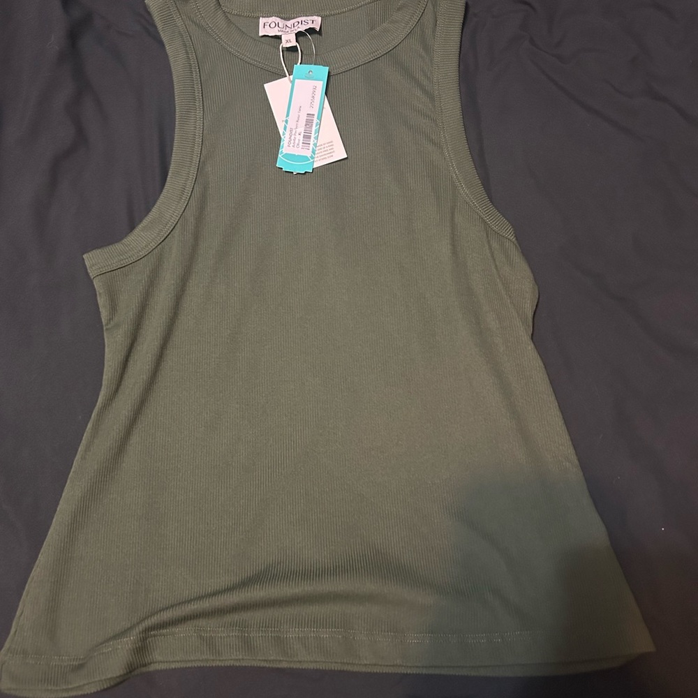 Olive green tank size xl by fundist